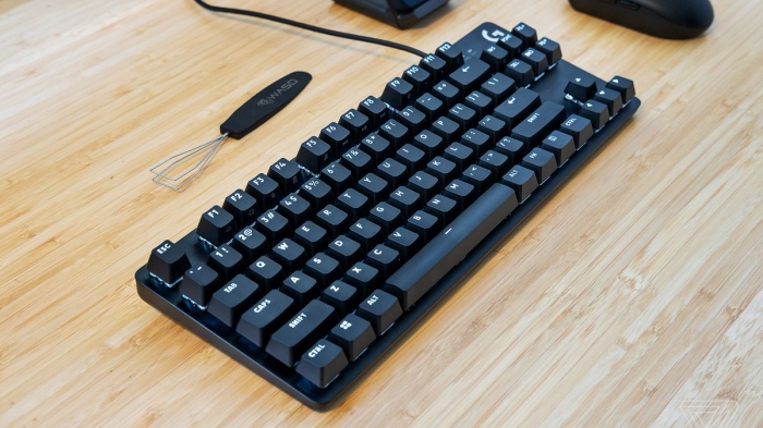 Bàn phím Logitech G413